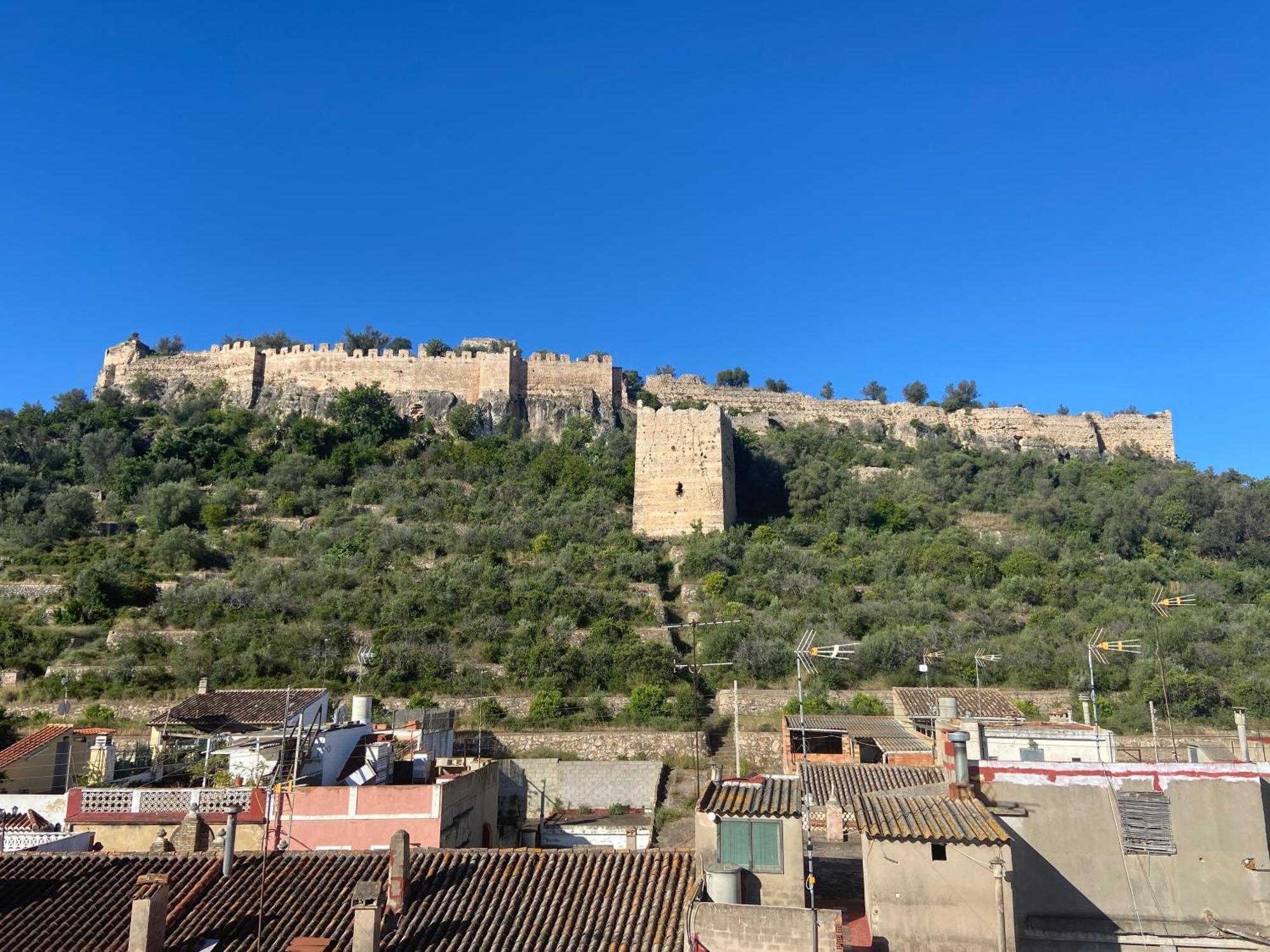 Casa Con Jacuzzi Y Piscina Con Vistas Al Castillo Corbera de Alcira Buitenkant foto